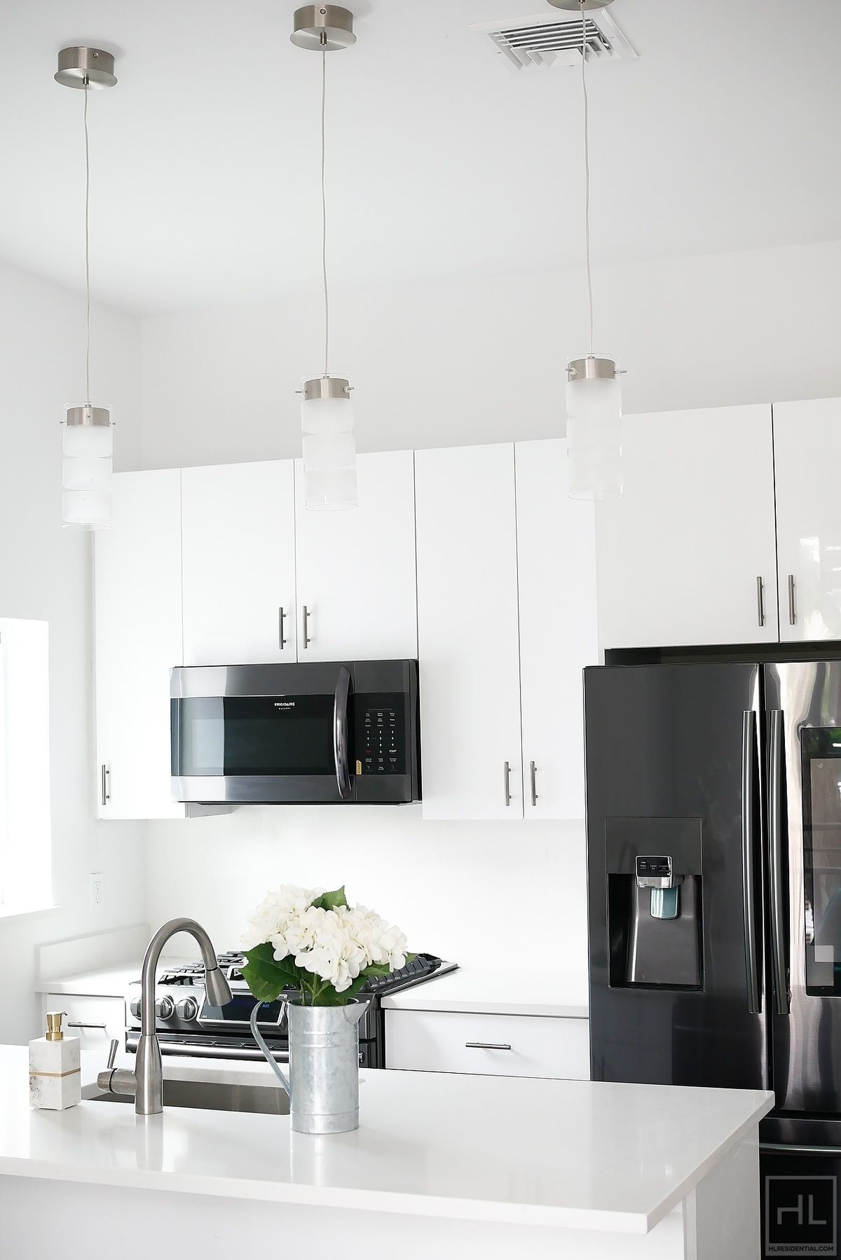 Building Photo - 36-20-36-29 29th St