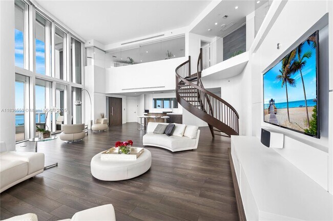 Building Photo - 1643 Brickell Ave