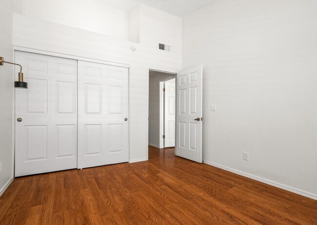 Building Photo - 1110 N Gull Haven Ct
