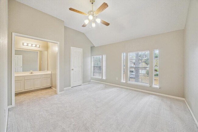 Building Photo - 12714 Orchard Hollow Way