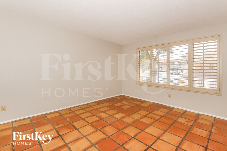 Building Photo - 9929 E Colette St