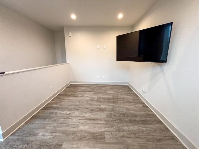 Building Photo - 4402 Bora Bora Ln