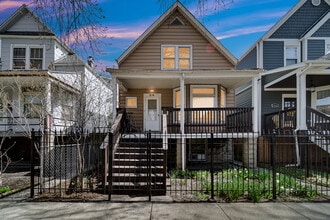 Building Photo - 4437 N Drake Ave