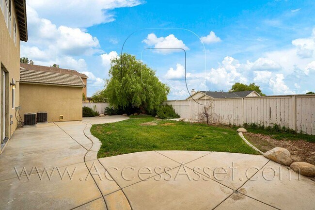 Building Photo - Stunning Luxury Living in Temecula | Expansive 4-Bedroom Masterpiece