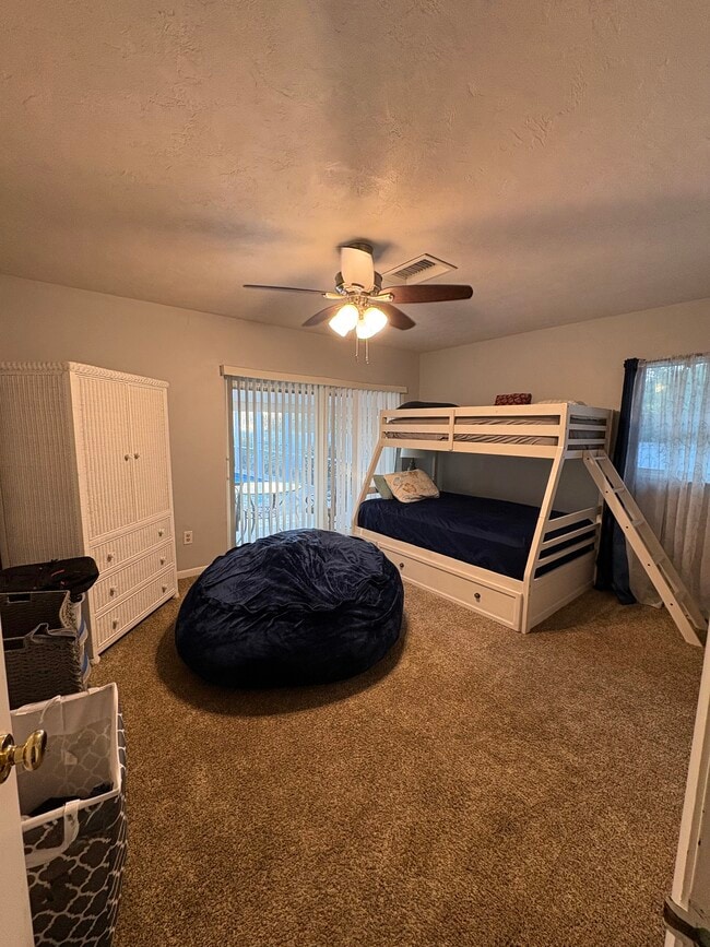 Building Photo - 260 Bermuda Rd