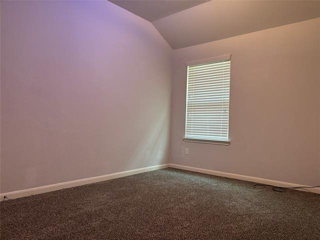 Building Photo - 9220 Hawthorne Dr