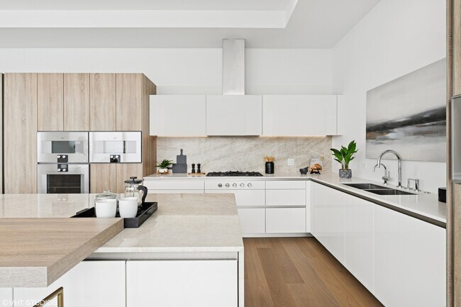 Building Photo - 363 E Wacker Dr