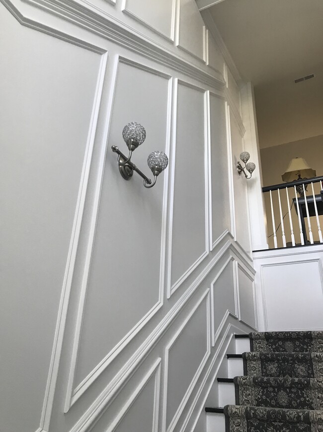 Building Photo - 147 Rock Ledge Ct