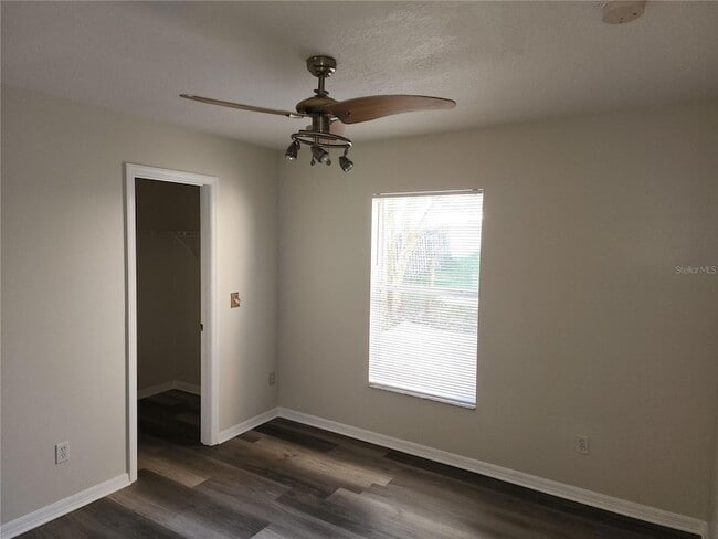 Building Photo - 130 Gentle Breeze Dr