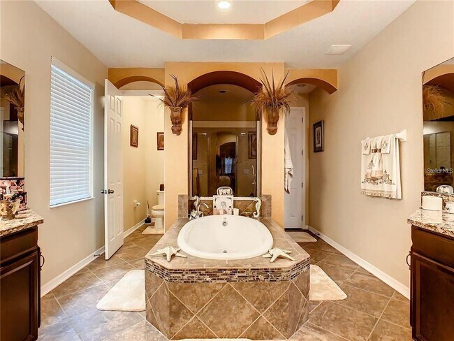 Building Photo - 600 Stone Oak Dr