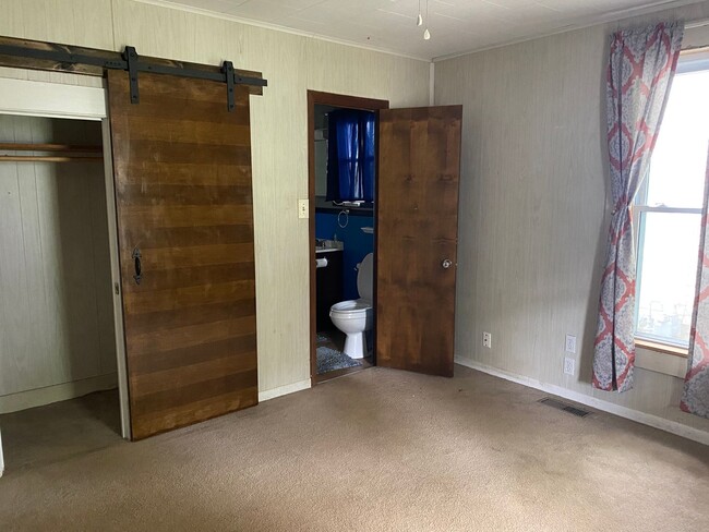 Building Photo - PRE LEASING TO APPROVED APPLICANTS!  Nice ...