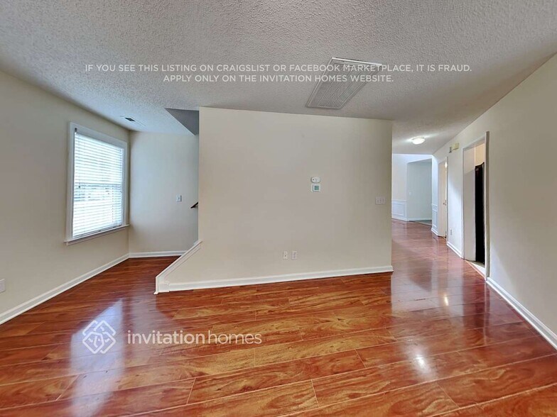 Building Photo - 538 Crossview Ln