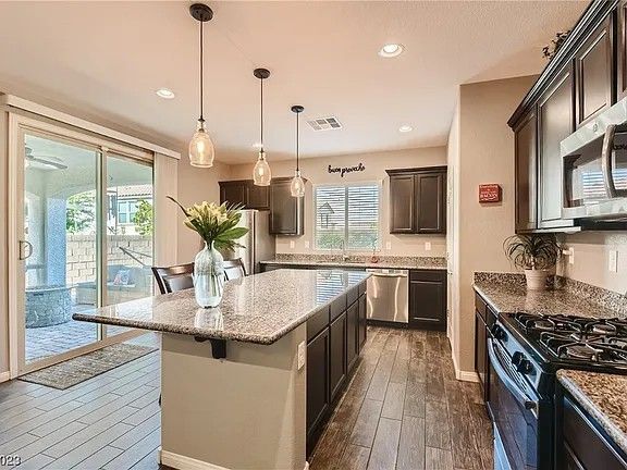 Building Photo - 8044 Bear Canyon St