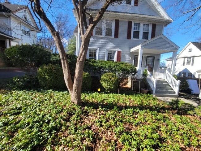 Building Photo - 140 Prospect St