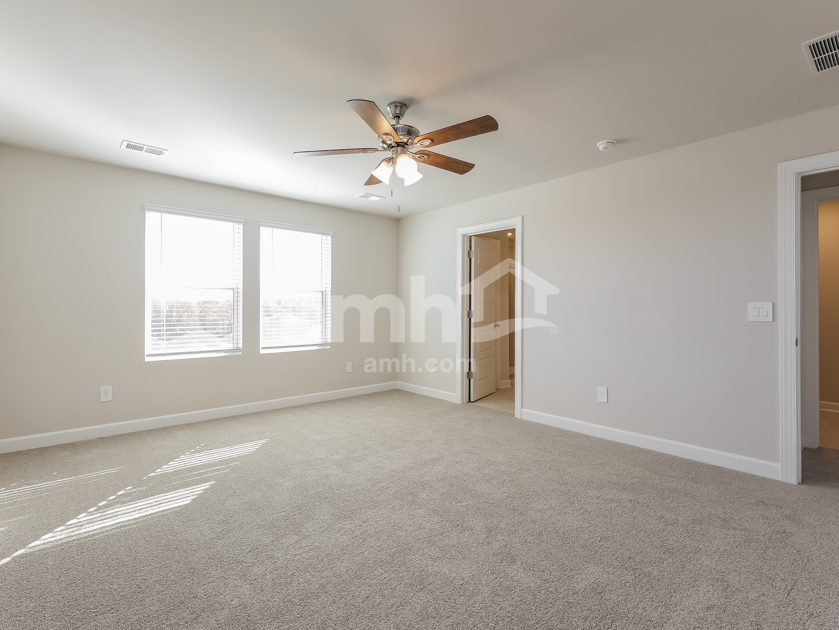 Building Photo - 790 Treeline Rd