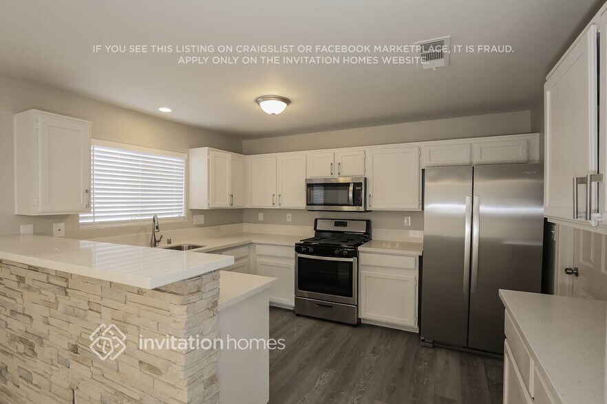 Building Photo - 2329 W Whitney Peak Way