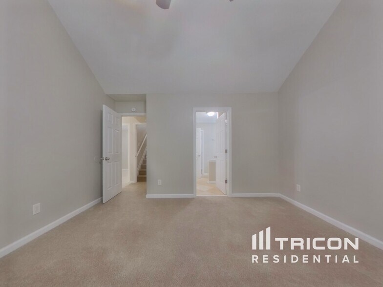 Building Photo - 1260 Wilkes Crest Dr NE