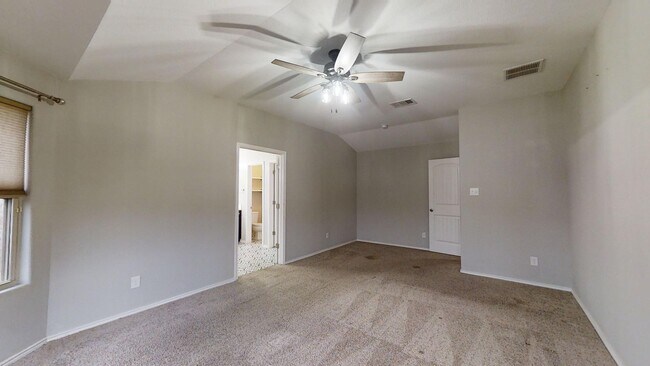 Building Photo - 2915 Thunder Gulch