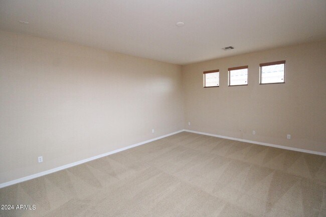 Building Photo - 3951 E Ravenswood Dr