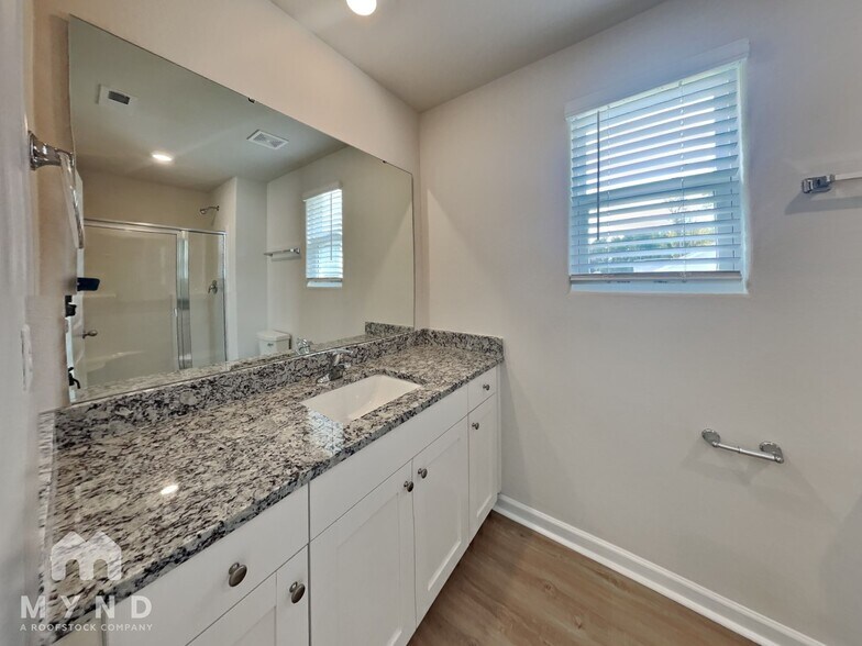 Building Photo - 95 Taverners Ln