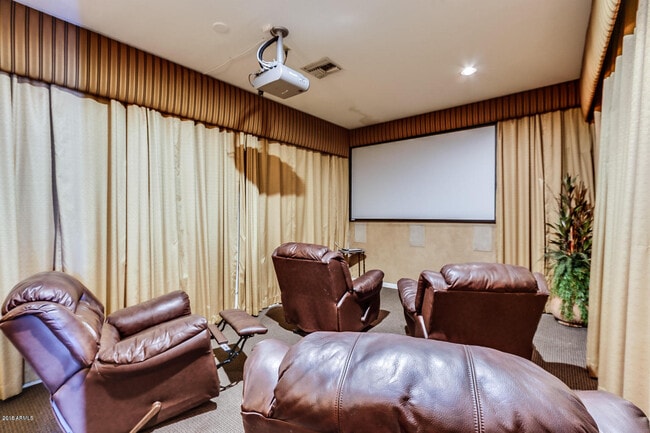 Building Photo - 11375 E Sahuaro Dr