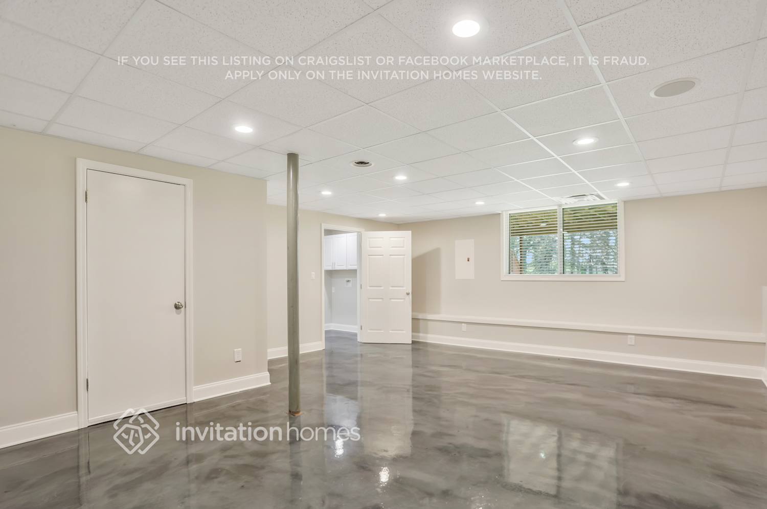 Building Photo - 3639 Regent Dr