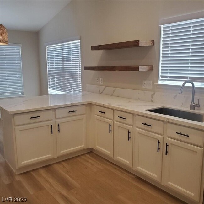 Building Photo - 5316 Rim View Ln