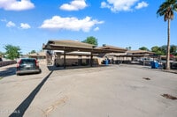 Building Photo - 336 W 5th Pl