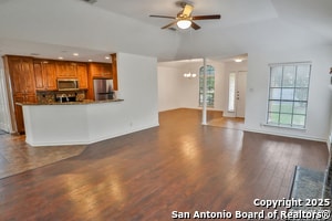 Building Photo - 16714 Summer Creek Dr
