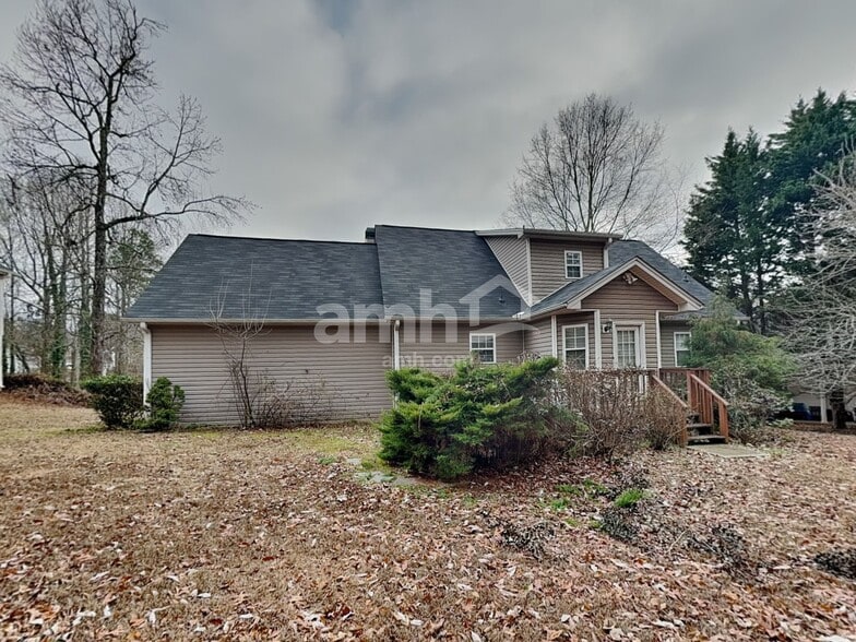 Building Photo - 887 Kendall Park Dr