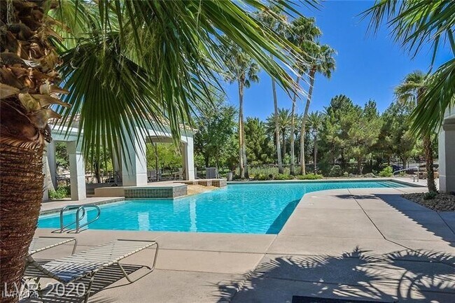 Building Photo - 167 Mountainside Dr