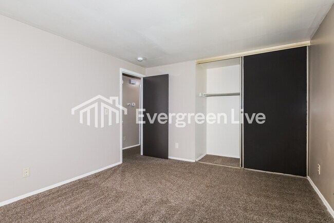 Building Photo - 5313 Pollard Way
