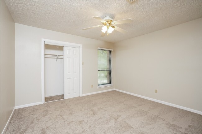 Building Photo - 12502 Olympia Dr