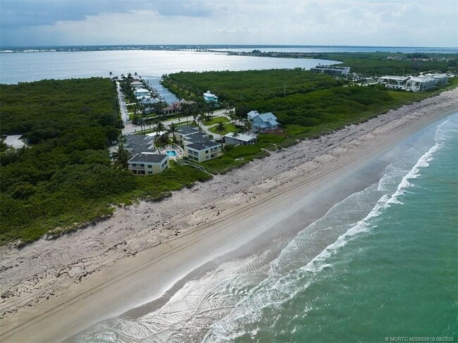 Building Photo - 3541 NE Ocean Blvd
