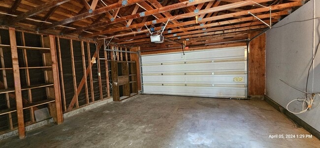 Building Photo - Orcutt Single Story Recently Updated Home with Large Yard