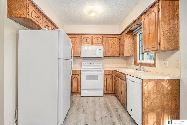 Building Photo - 14706 Orchard Cir