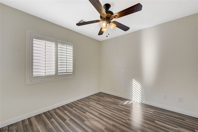 Building Photo - 10644 Tray Mountain Ave