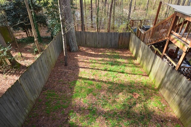 Building Photo - 1308 Poplar Pointe