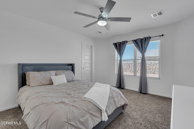 Building Photo - 805 P.º Tranquilo Pl