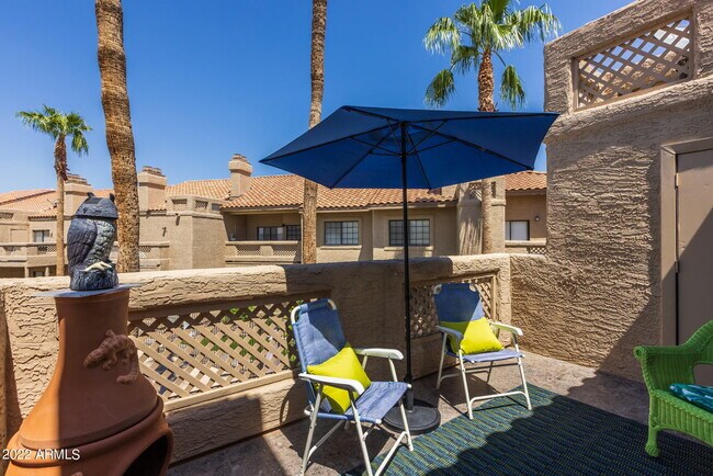 Building Photo - 930 N Mesa Dr