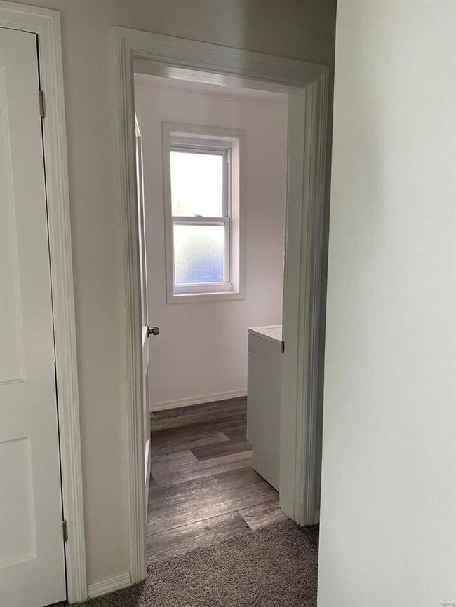Building Photo - Fantastic 1bd/2ba home! Coming soon!