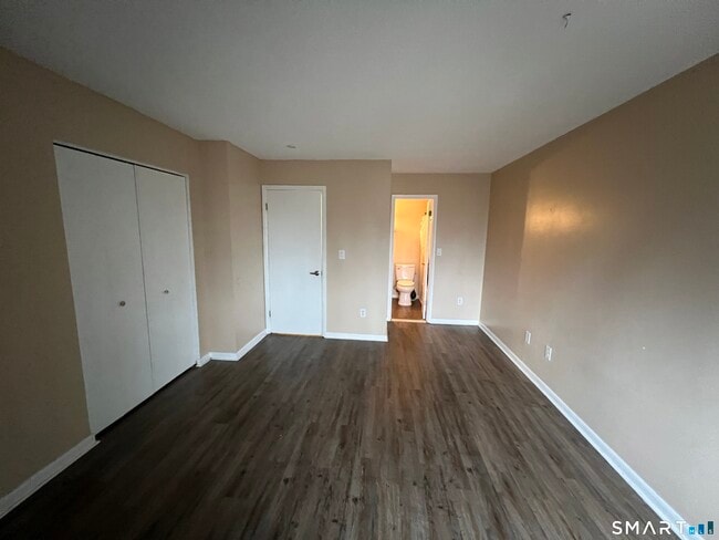 Building Photo - 1423 Quinnipiac Ave