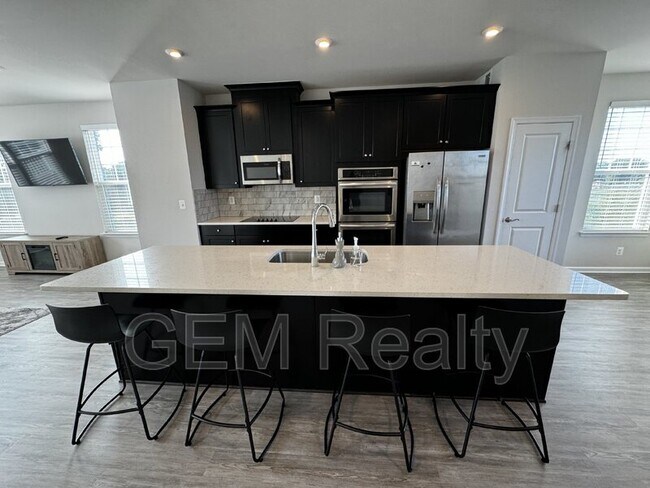 Building Photo - 1853 Sag Harbor Ln