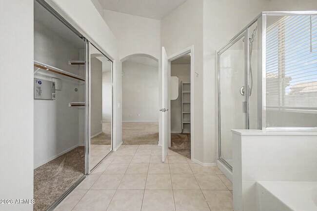 Building Photo - 4545 E Rowel Rd