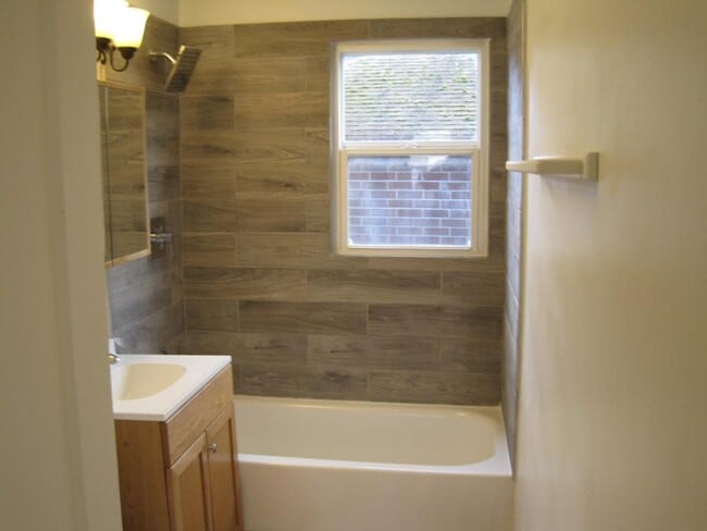 Building Photo - 12031 71st Ave S