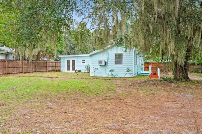 Building Photo - 245 S Rhodes St