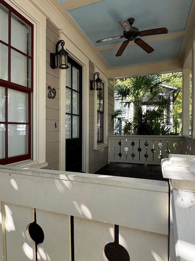 Building Photo - Waters Home