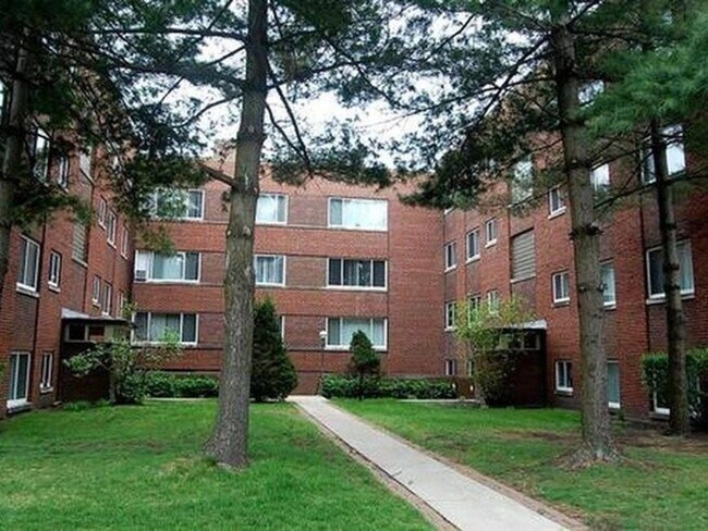 Building Photo - 1 bedroom in Evanston IL 60202