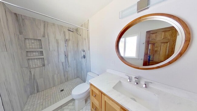 Building Photo - 2698 S Jasmine St