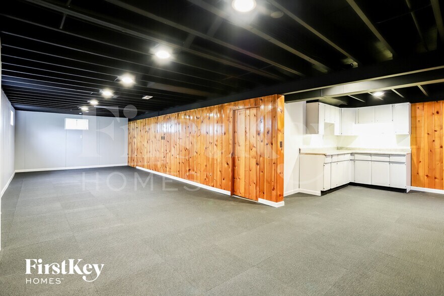 Building Photo - 1366 Brandywine Ln